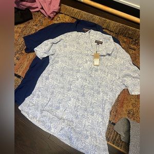 Bundle of two linen short sleeve button ups